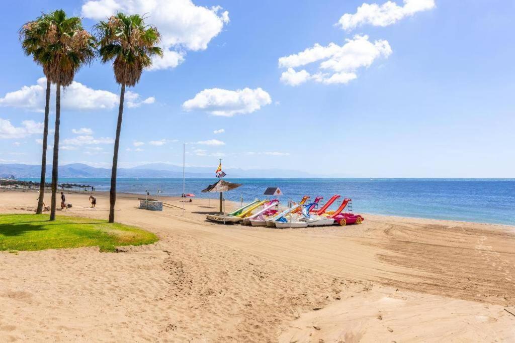 Carihuela Front Beach Торремолинос Экстерьер фото